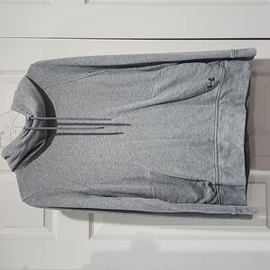 EUC!  Women's Under Armour Hoodie with Back Cutout Grey Size Small